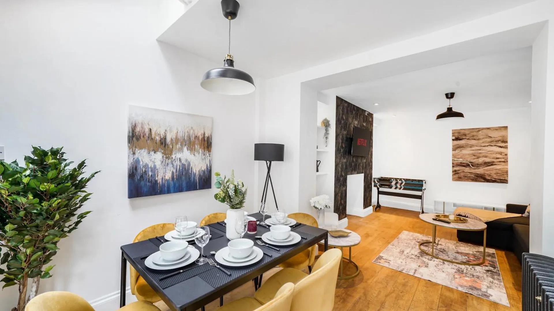 Classy Abode In Hackney - Garden - Sleeps 6 Apartment London 0*,  United Kingdom